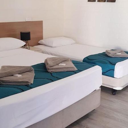 Burdekin Motor Inn Home Hill Экстерьер фото