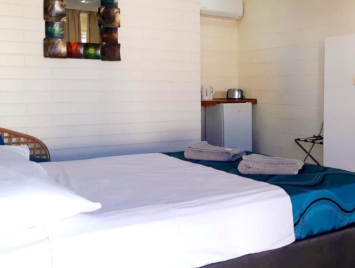 Burdekin Motor Inn Home Hill Экстерьер фото